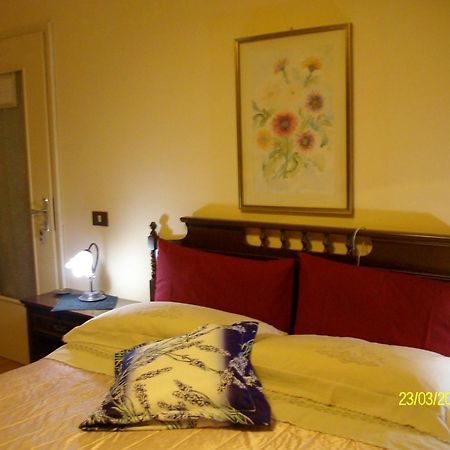 B&B San Nicola Serramazzoni Bagian luar foto