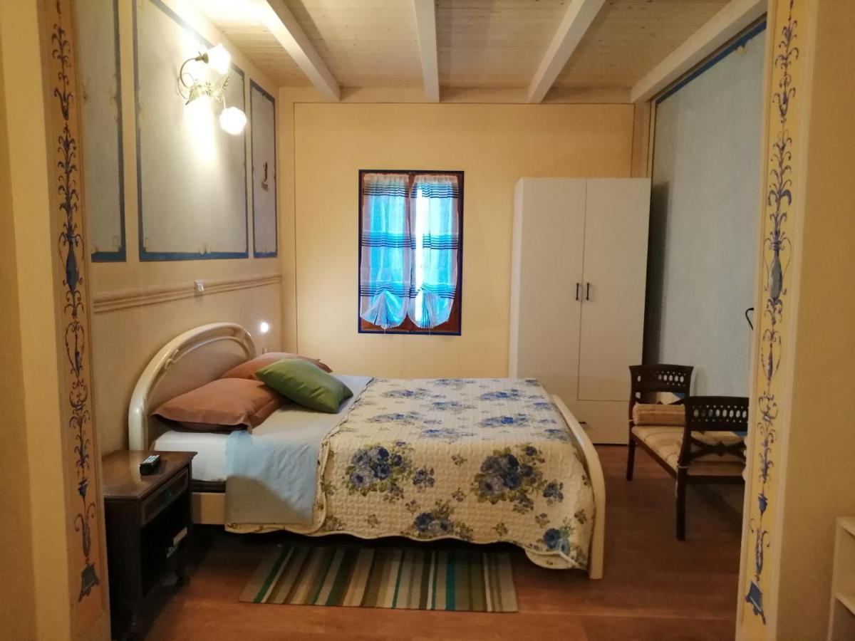B&B San Nicola Serramazzoni Bagian luar foto