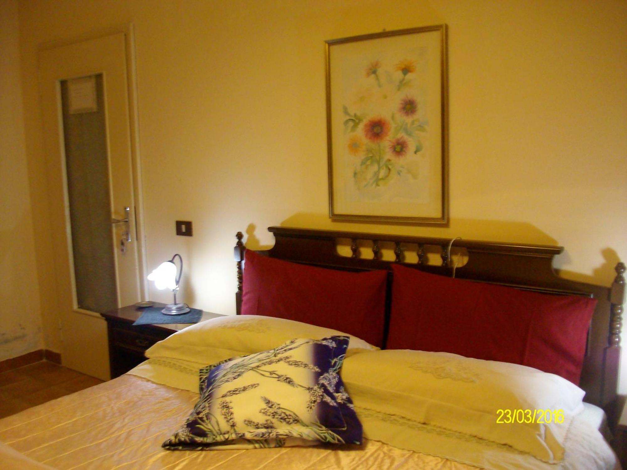 B&B San Nicola Serramazzoni Bagian luar foto