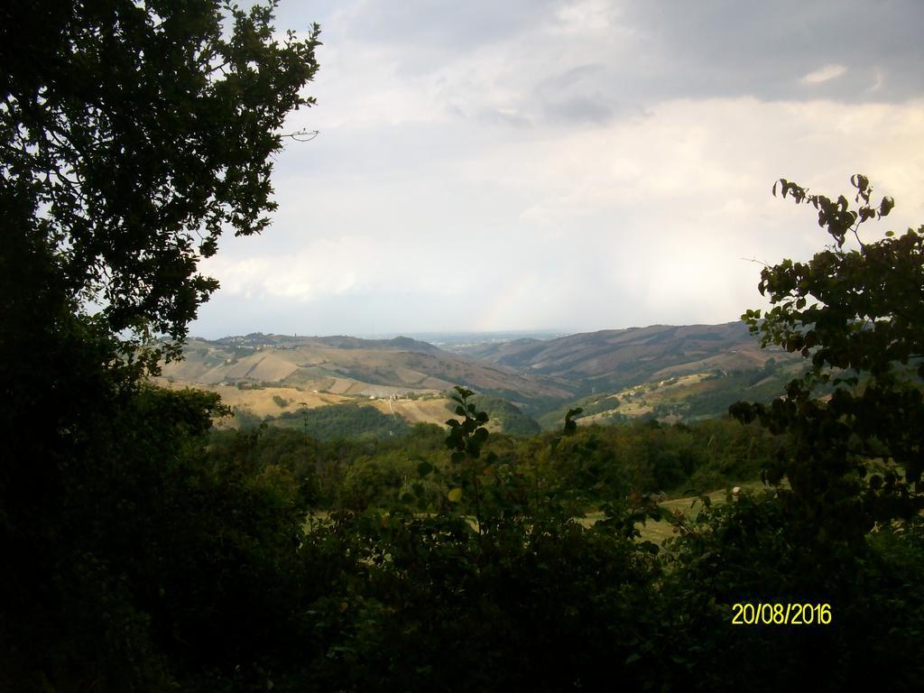 B&B San Nicola Serramazzoni Bagian luar foto